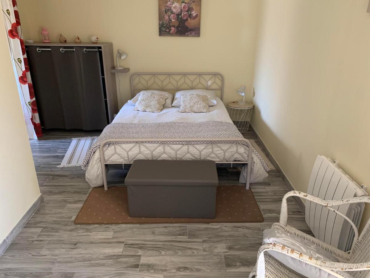 Chez Mario Apartment Saint-Pierre-Église Екстериор снимка