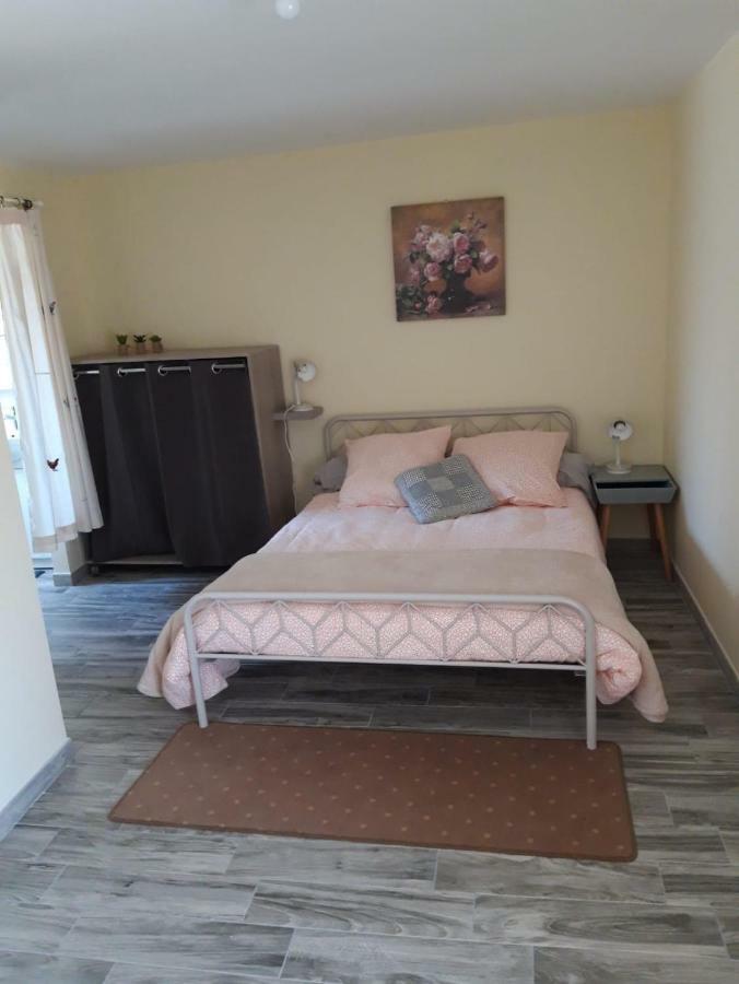 Chez Mario Apartment Saint-Pierre-Église Екстериор снимка